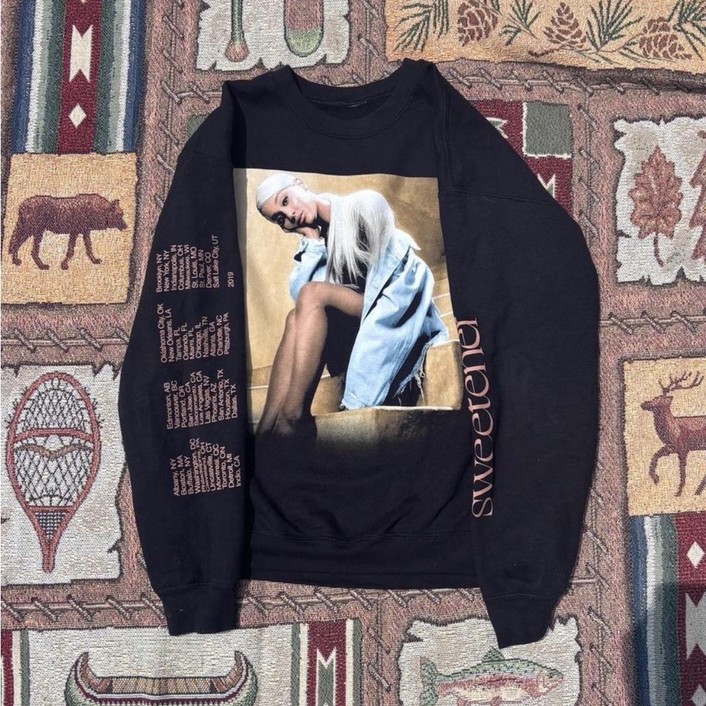 Ariana Grande Sweetener Tour black sweatshirt authentic